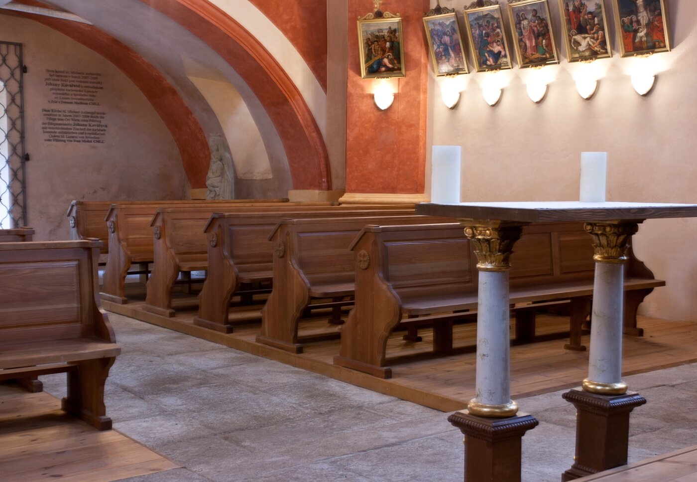 Interiér kostela